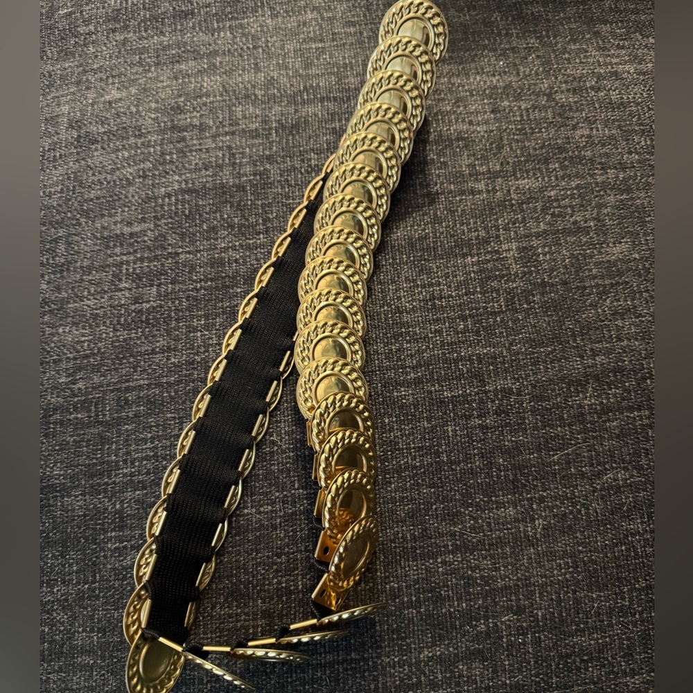 Vintage gold coin stretch belt